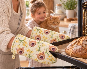 Custom Pet Oven Mitt Set, Personalized Dog or Cat Portrait Christmas Gift with Pot Holder