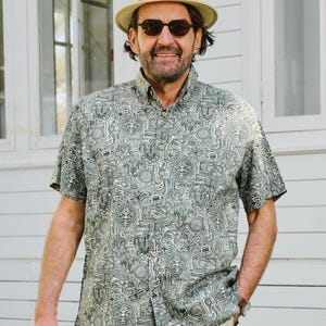Men&#39;s Vintage Hawaiian Cotton Button-Down Short Sleeve Aloha Shirt | Guardian Totem Design