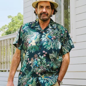 Green Hawaiian Shirt – Vintage Tropical Parrot Men&#39;s 100% Cotton Short Sleeve Camp Collar Aloha Shirt