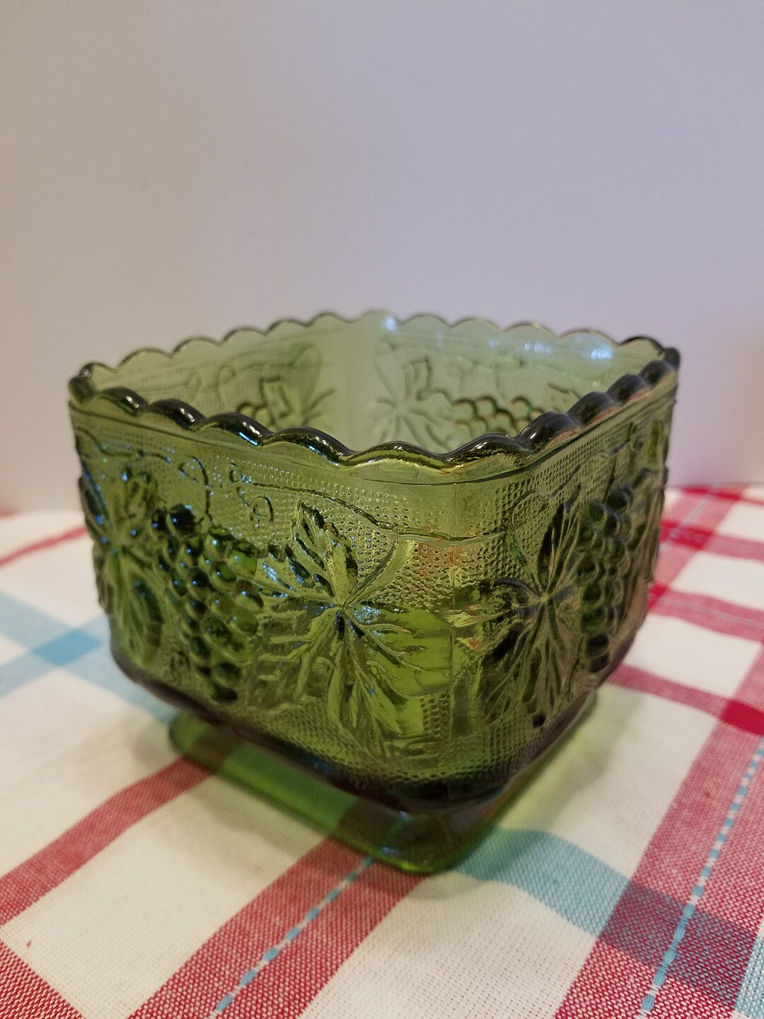 Green Glass Candy Bowl Grape Pattern Scalloped Top Edge Etsy