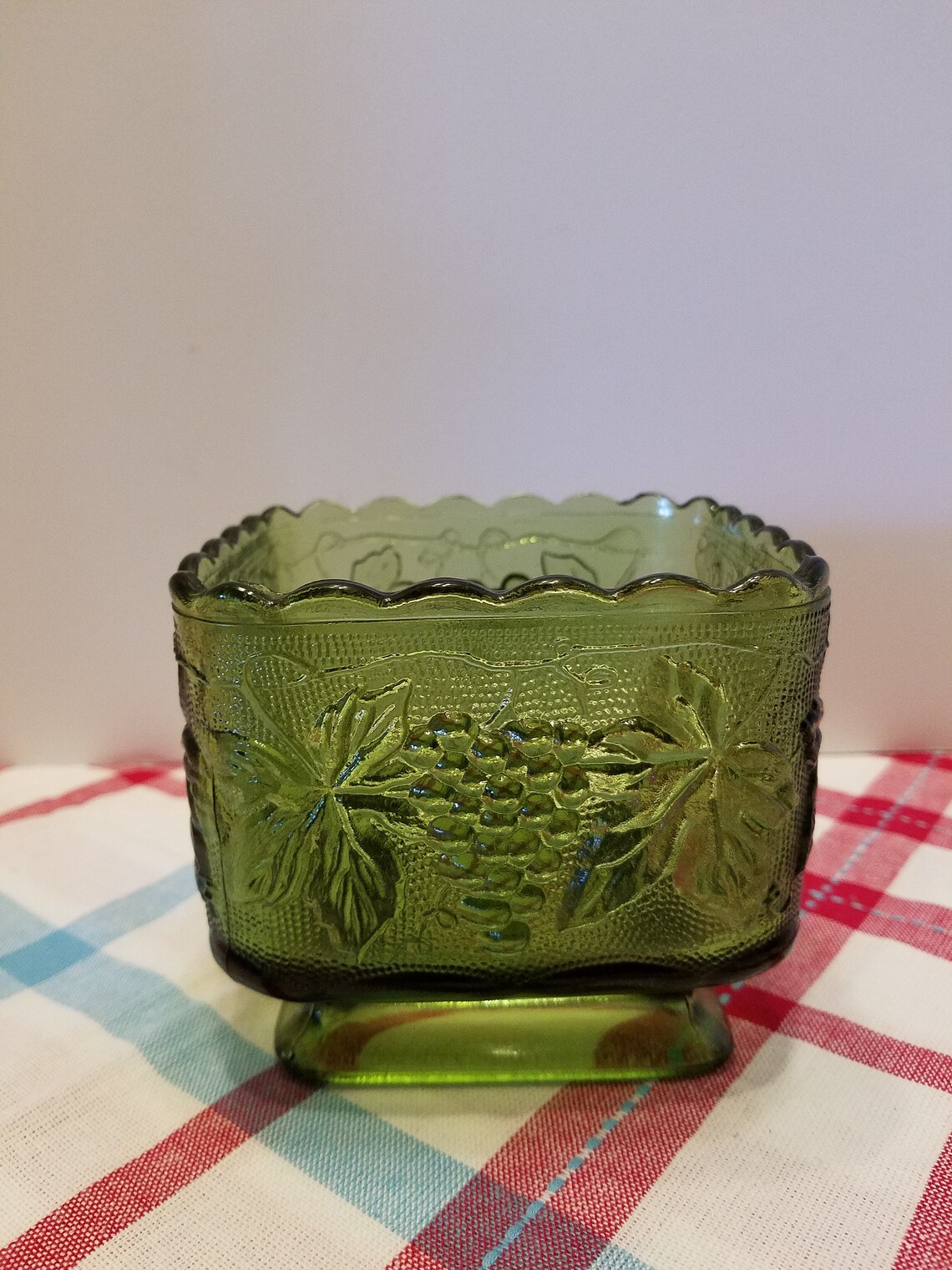 Green Glass Candy Bowl Grape Pattern Scalloped Top Edge Etsy