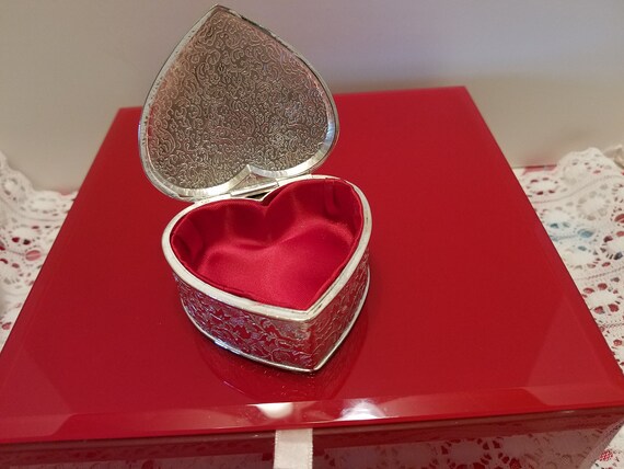 Heart Ring Box - Silver Plate Embossed Box - Ring… - image 3