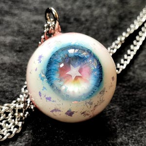 Handcrafted Resin Eyeball Jewelry, Star Eyeball Pendant, Chic Gifts for Goths, Unique holiday gift,Gothic Charm Necklaces & Keychains,