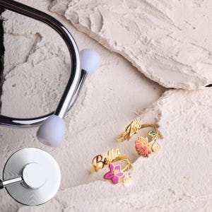 Personalized Stethoscope November Birthflower Name Tag, Stethoscope Charms with ID Accessories, Gift for Nurse, Doctor, Medical Assistant RN