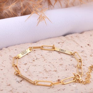Personalisiertes Mini Namensarmband mit Gravur, mehrere Namen, Büroklammer-Armband, Büroklammer-Kette, Namensarmband