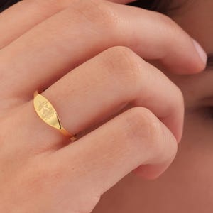 Ring mit Gravur Geburtsblume: Sterlingsilber, Gold oder Roségold