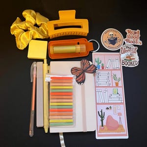 The ANOA Mini Mystery Bookish-Bundle Orange, Bookish Bundle, Annotating, Reading Gifts, Bookworm, Bookish Lover, BookTok