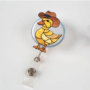 Bobine d'insigne de canard de cowboy - clip d'identification acrylique de style country mignon, porte-nom d'animal de ferme drôle pour les infirmières, les enseignants, les techniciens vétérinaires, les amateurs de canard