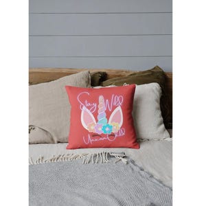 UNICORN CHILD – PNG-bestand met eenhoorn en magisch schrift | Digitale clipart voor originele prints