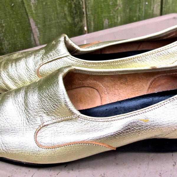 vintage gold metallic loafers - 1960s slip-on flats size 7.5