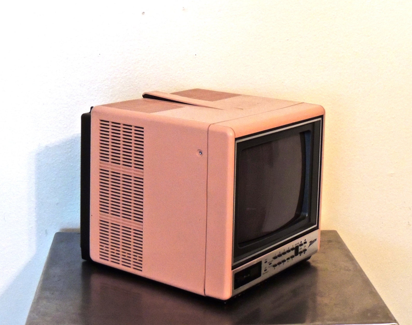 Vintage pink portable TV 1980s Zenith portable pink Etsy