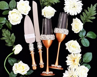 Regalo per addio al nubilato: set di flûte da champagne e paletta per torta, in cristallo color oro rosa, ricordo per la futura sposa.