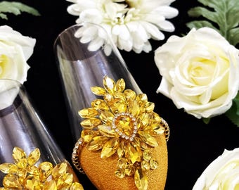 Set personalizzato di flûte da champagne e paletta per torta in cristallo color oro giallo per anniversario, un elegante regalo per la coppia.