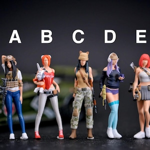 Miniatur Figure Military Girl   1/64 or 1/87 for diorama or diecast