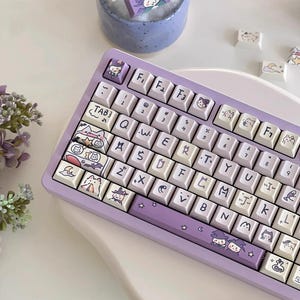 Cute Purple Wizard Magic Cat Keycap Set for Mechanical Keyboard, Kawaii Keycap Set, ISO Keycaps, PBT Dye-Sub, 131&150pcs