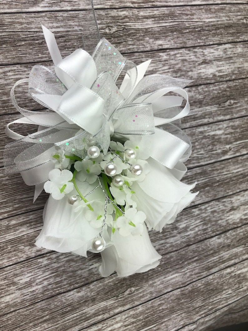 New Artificial White Rose Corsage, White Rose Mother's Corsage, Prom Corsage, Prom Boutonniere, White Corsage, White Boutonniere Pin Corsage w Pearls