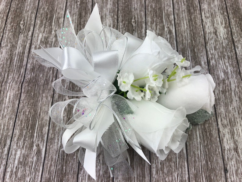 New Artificial White Rose Corsage, White Rose Mother's Corsage, Prom Corsage, Prom Boutonniere, White Corsage, White Boutonniere Pin on Corsage