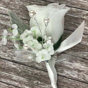 New Artificial White Rose Corsage, White Rose Mother's Corsage, Prom Corsage, Prom Boutonniere, White Corsage, White Boutonniere Bout w Pearls