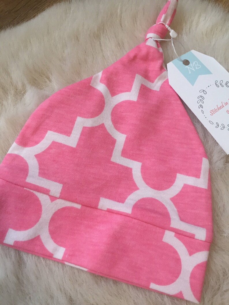 baby blanket Sale Baby swaddle set Baby knot top hat Quatrefoil blanket- Pink /& White Baby shower gift Quatrefoil swaddle set