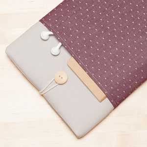 Laptop sleeve , 13 inch Macbook sleeve / Macbook pro 13 case / padded with pockets  - Red dots in grey -