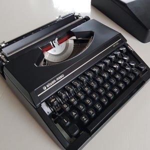 Silver reed typewriter - Etsy 日本