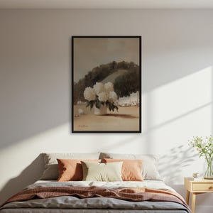 Póster vintage de flores blancas, impresión artística de un jarrón de hortensias, póster de pared floral con un toque melancólico, póster de decoración de paisaje neutro