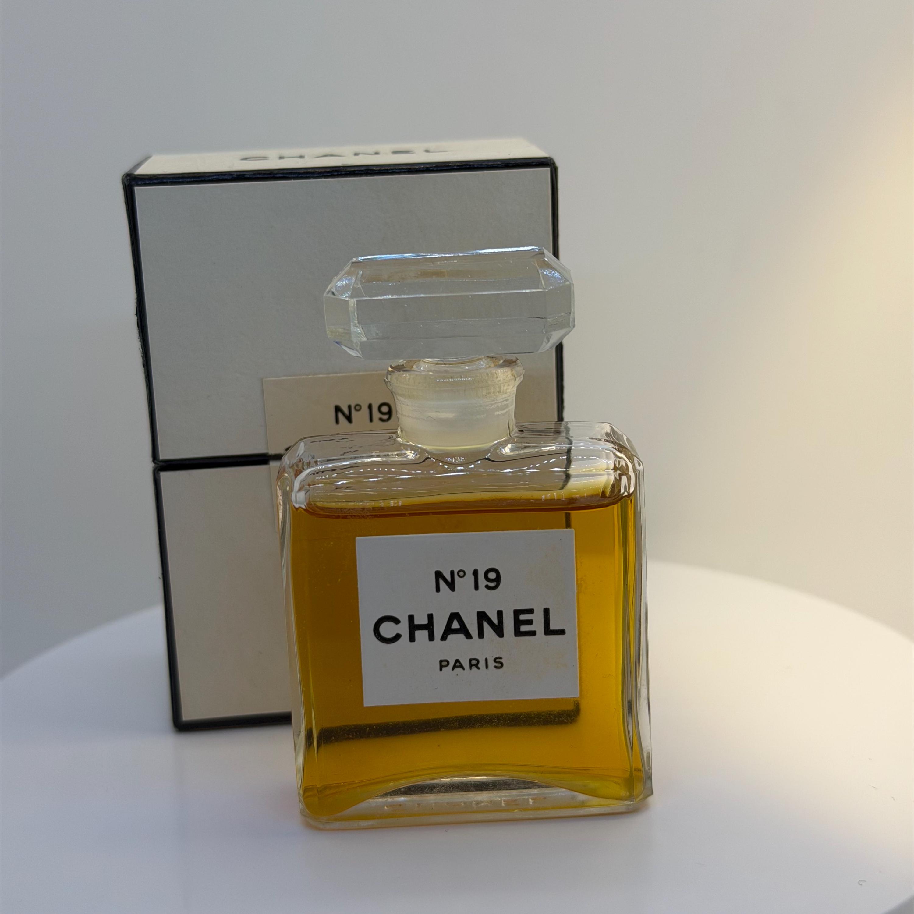 Chanel No 19 Extrait - Etsy