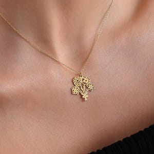 Combined Birth Flower Necklace for Women Sterling Silver Birth Flower Bouquet Necklace for Mom Custom Birth Month Flower Necklace for Her