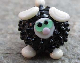 Clearance Sale Black and Ivory Sheep Lamb Ewe Lampwork Glass Bead NLC Beads