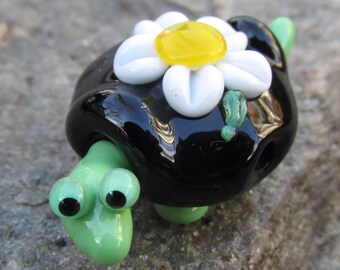 Clearance Sale Black Daisy Flower Floral Turtle Lampwork Glass Bead NLC Beads