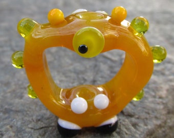 Clearance Sale Yellow Sparkle Screaming Alien Lampwork Glass Bead NLC Beads