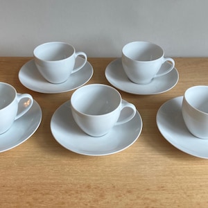 Set of 5 Arzberg, Germany Form 2000 white porcelain coffee cups & saucers, Heinrich Loffelhardt design, 1954, VG cond. (one saucer replaced)