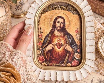 Vintage style framed Sacred Heart of Jesus Portait Religious Decor