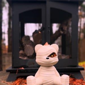 TeddyV, horror decorations, mummy statue, horror lovers