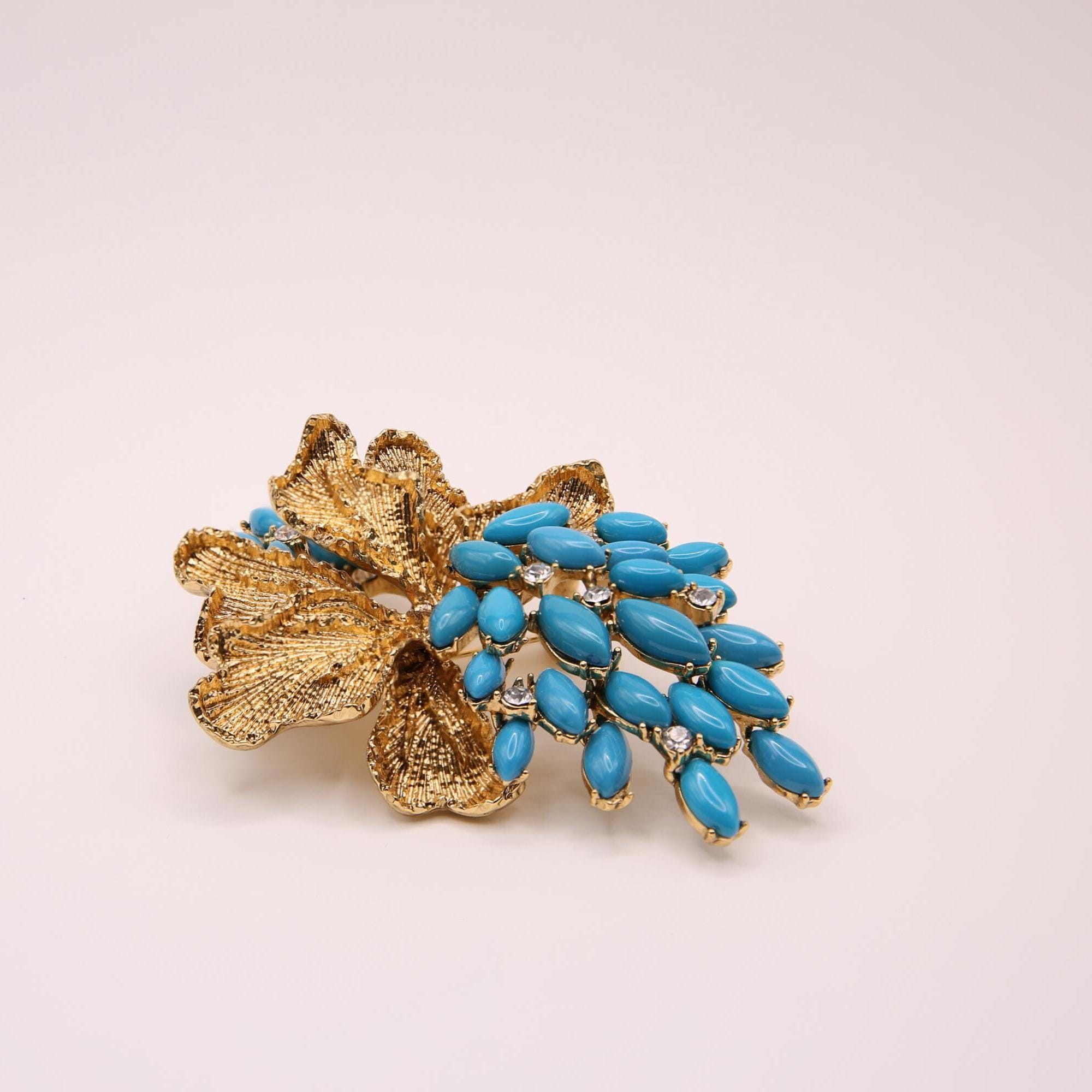Broche Vintage Années 60 - Dorée En Forme De Fleur Avec Perles Et Verre Turquoise - Signée Dorene - Occasion