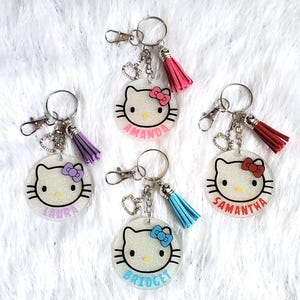 Porte-clés en acrylique Hello Kitty, personnalisé, nom, porte-clés pour enfants, porte-clés personnalisé, étiquette de sac, bijou de sac, étiquette de sac à dos, porte-clés à paillettes