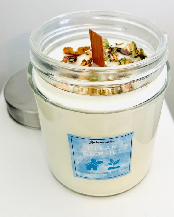 Soy Wax Candle - 11oz Fresh Laundry Fragrance | Hand Poured in Canada