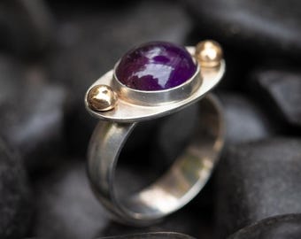 Amethyst with gold ring | low-dome silver band | US size 7 1/4