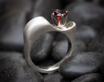 Modern Love ring with faceted garnet | bright brushed sterling silver | US size 8