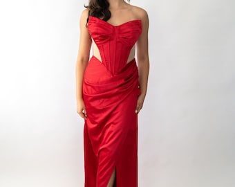 Red Satin Corset Gown: Strapless Sweetheart Evening Dress