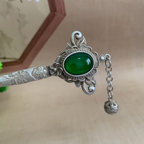 Ethnic Hair Stick | Tibet Silver Flowers  Finish Hairpin | Handcrafted Metal Hair Accessory for Women - Unique  Gift