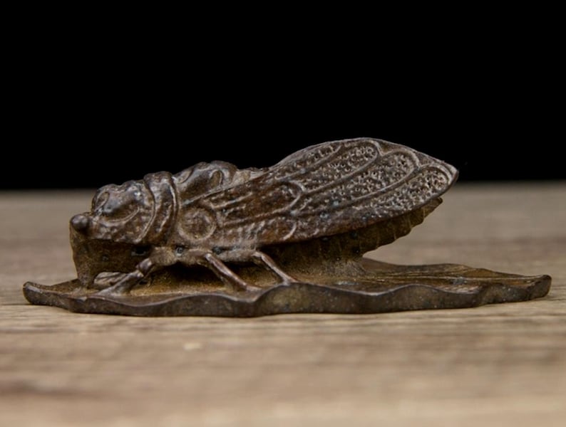 Vintage Bronze Carved Cicada Tea Pet Statue, Home Decortion. Cutlery ...