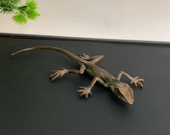 Retro bronze gecko statue, Home decortion, Feng Shui statue