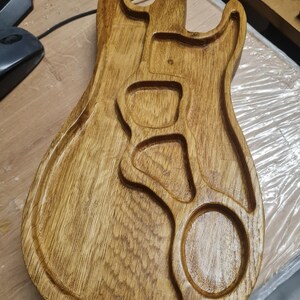 Gitaar aperitief plank, Fender gitaar charcuterie plank, presentatie plank, kaasplank, cadeau idee voor gitarist