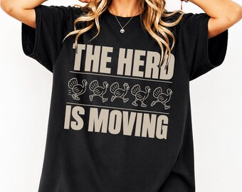The Herd Is Moving Shirt, Five Running Turkeys Line Art Tee, Minimal Thanksgiving Graphic T-Shirt, Turkey Trot Group Gift