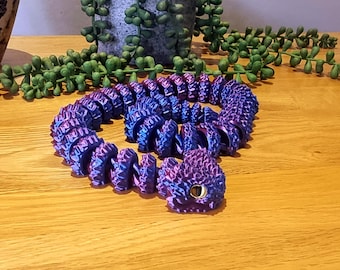 3D Printed Articulated Snake – Flexible Bush Viper Toy - Colourful Desk Décor