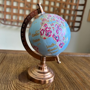 Floral Mini Desk Globe: Vintage Style Copper Stand Home Decor