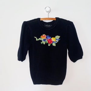 FLORAL KNIT SWEATER image 1