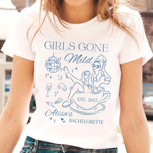 Girls Gone Mild vrijgezellenfeest shirt ontwerp, Spa Bach, vrijgezellenweekend shirt ontwerp gunst, bewerkbare sjabloon handgetekende stijl A1
