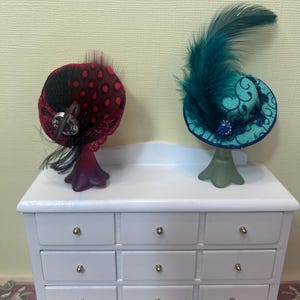 Dollhouse Miniature Fascinator Hats on Stands 1:12 scale